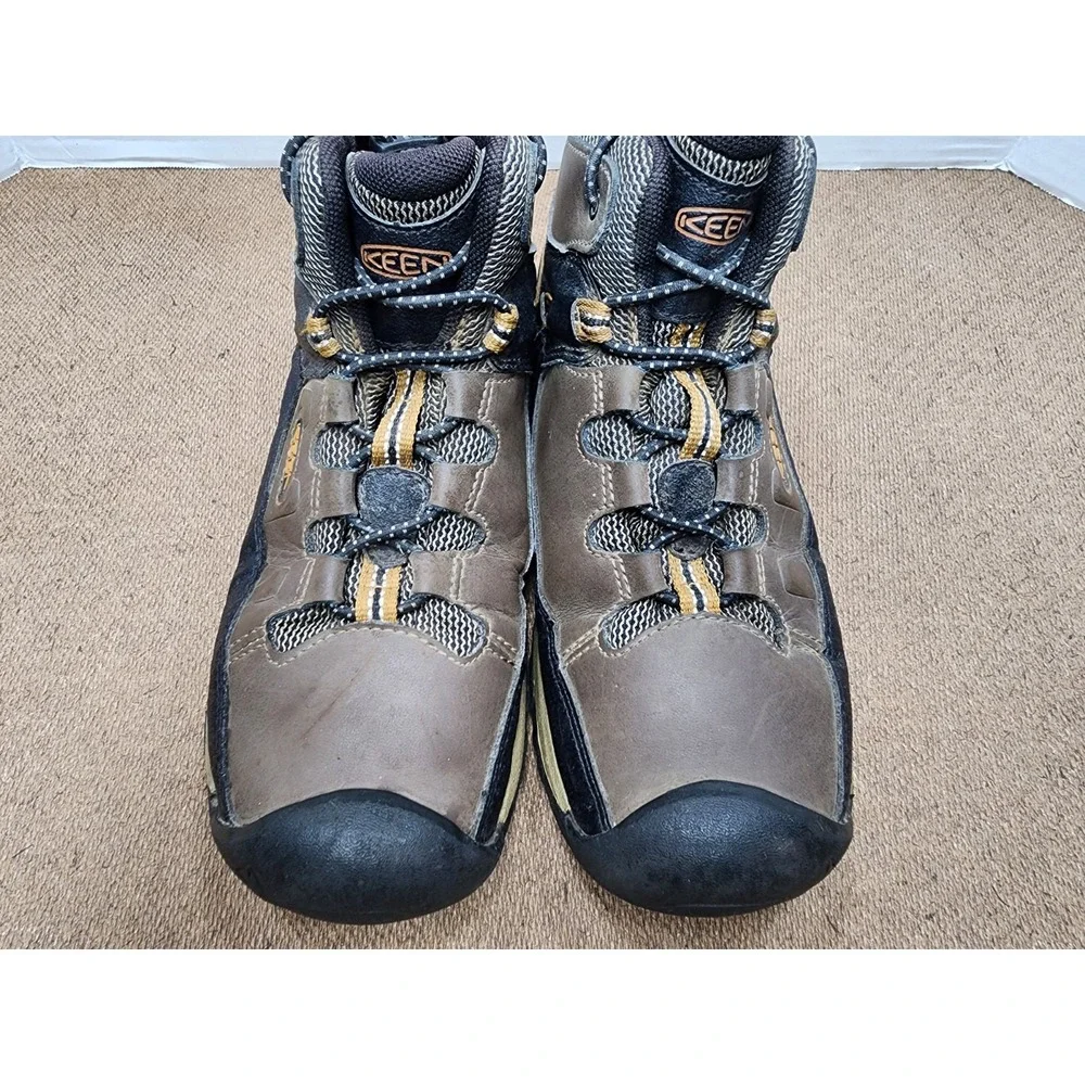 Keen Kids Boys Targhee Mid Waterproof Boots Youth Size 4 Hiking Shoes,Comfort